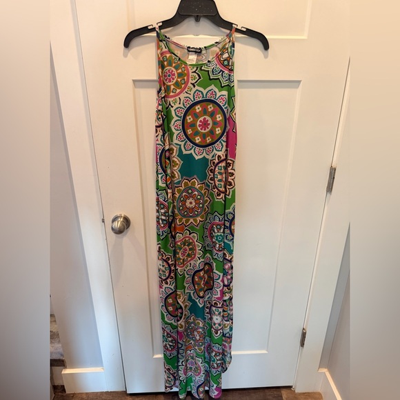 HEIMISH USA Dresses & Skirts - Heimish USA Maxi Dress Sleeveless Boho Medallion Print Colorful Casual Summer